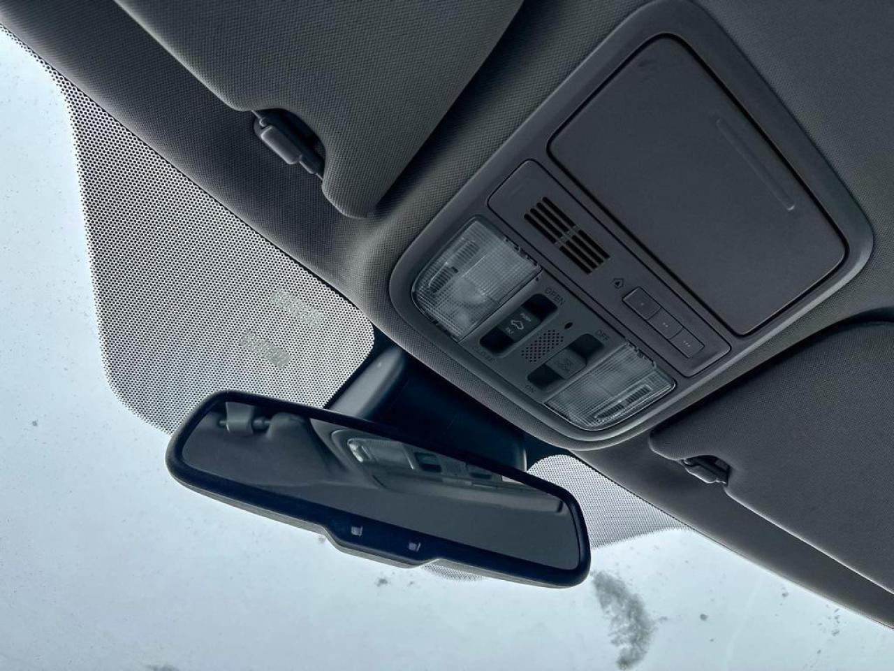 2016 Honda Odyssey Touring Photo