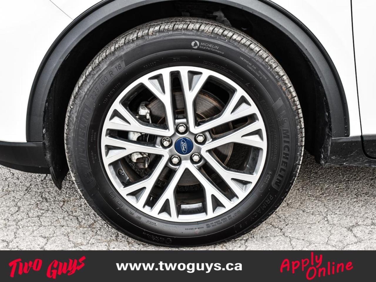 2022 Ford Escape SEL AWD 2.0L   Lthr   Panoroof   Nav   Remote Star Photo