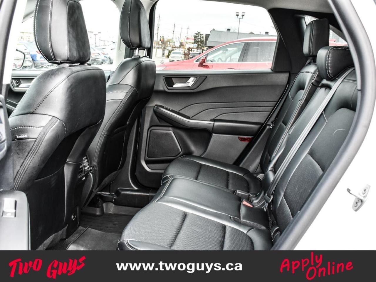 2022 Ford Escape SEL AWD 2.0L   Lthr   Panoroof   Nav   Remote Star Photo