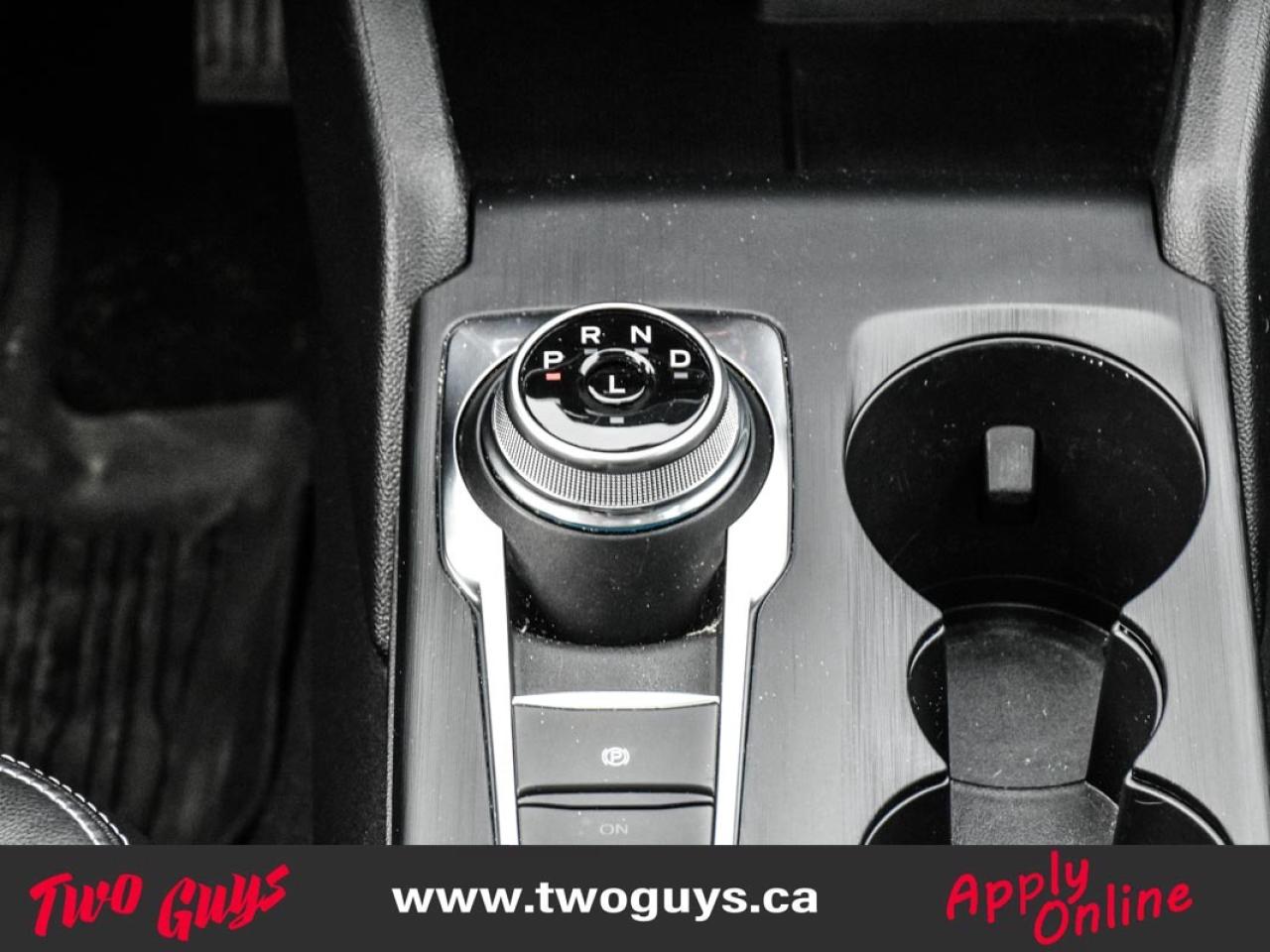 2022 Ford Escape SEL AWD 2.0L   Lthr   Panoroof   Nav   Remote Star Photo