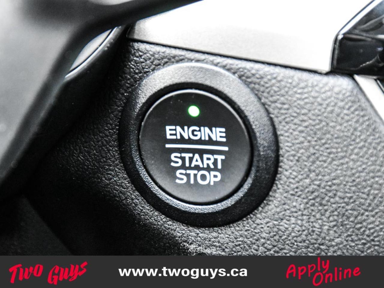 2022 Ford Escape SEL AWD 2.0L   Lthr   Panoroof   Nav   Remote Star Photo