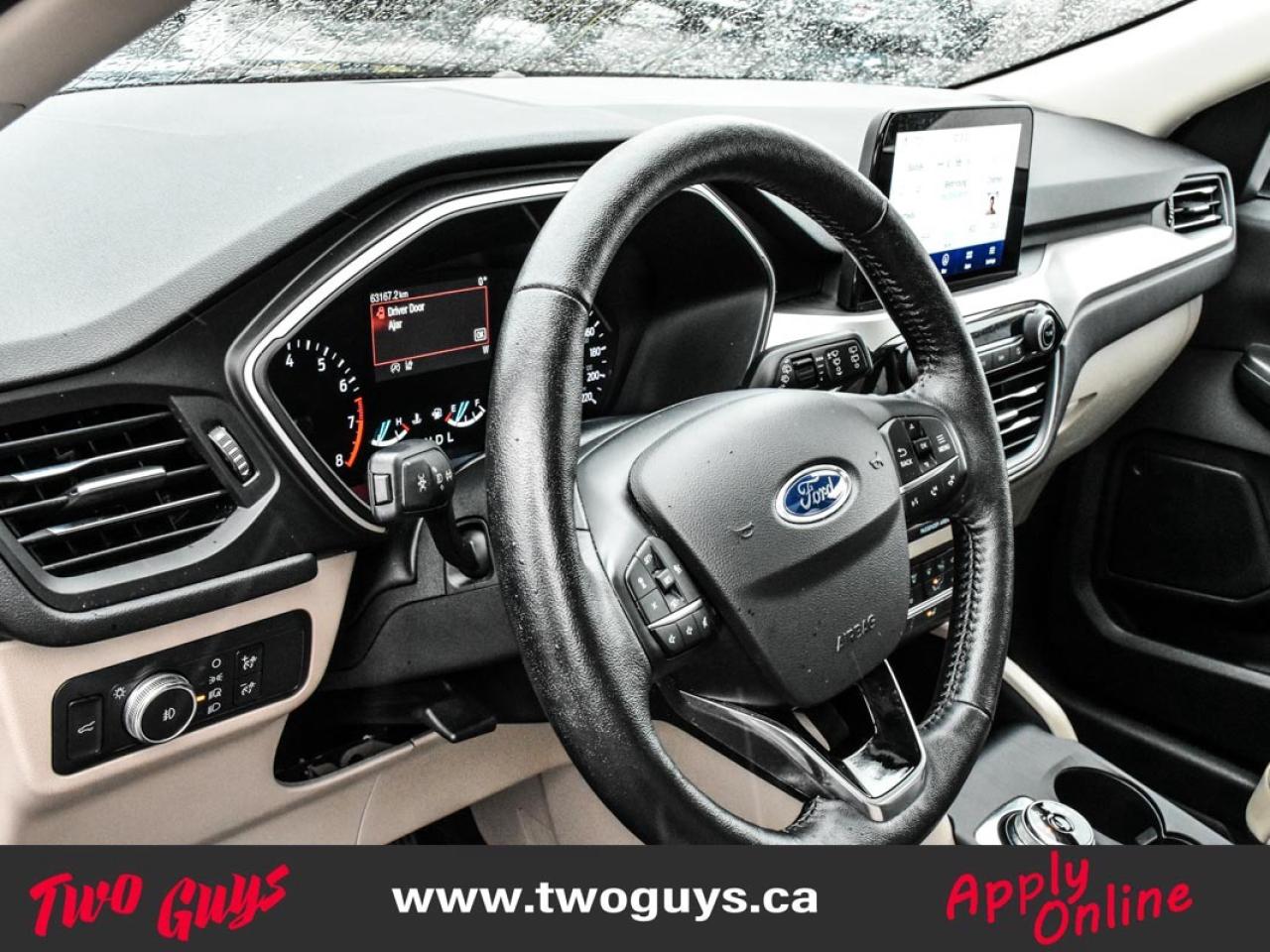 2020 Ford Escape SEL AWD Panoroof Leather Heated Front Seats Photo