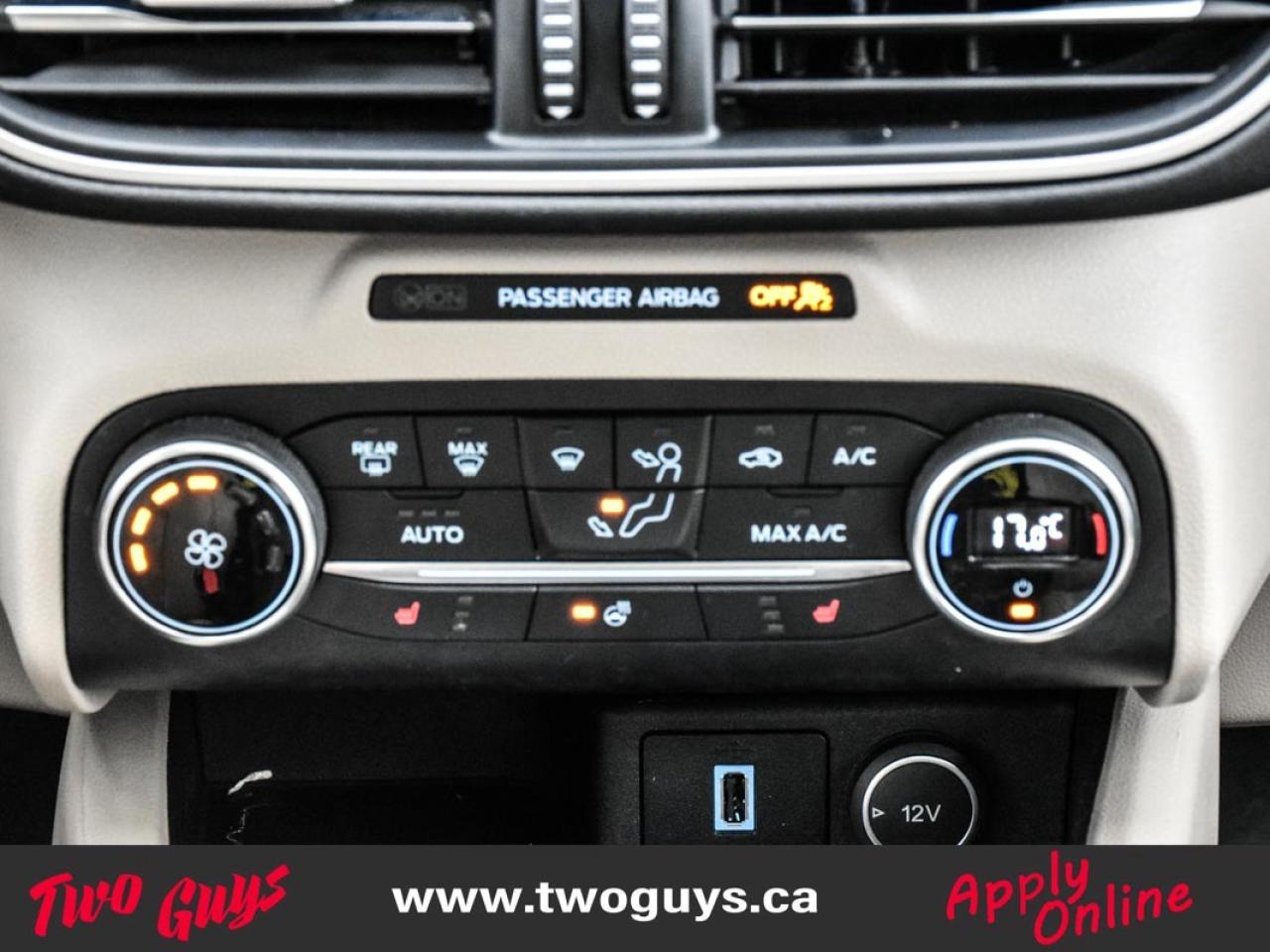 2020 Ford Escape SEL AWD Panoroof Leather Heated Front Seats Photo