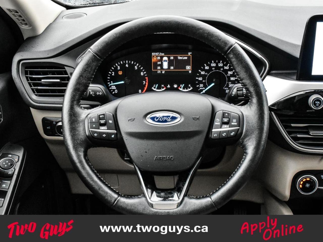 2020 Ford Escape SEL AWD Panoroof Leather Heated Front Seats Photo