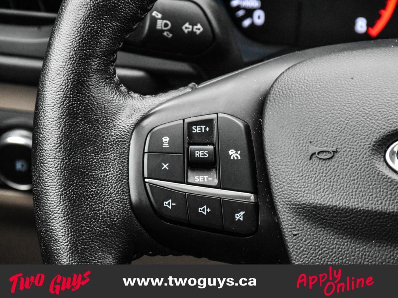 2020 Ford Escape SEL AWD Panoroof Leather Heated Front Seats Photo