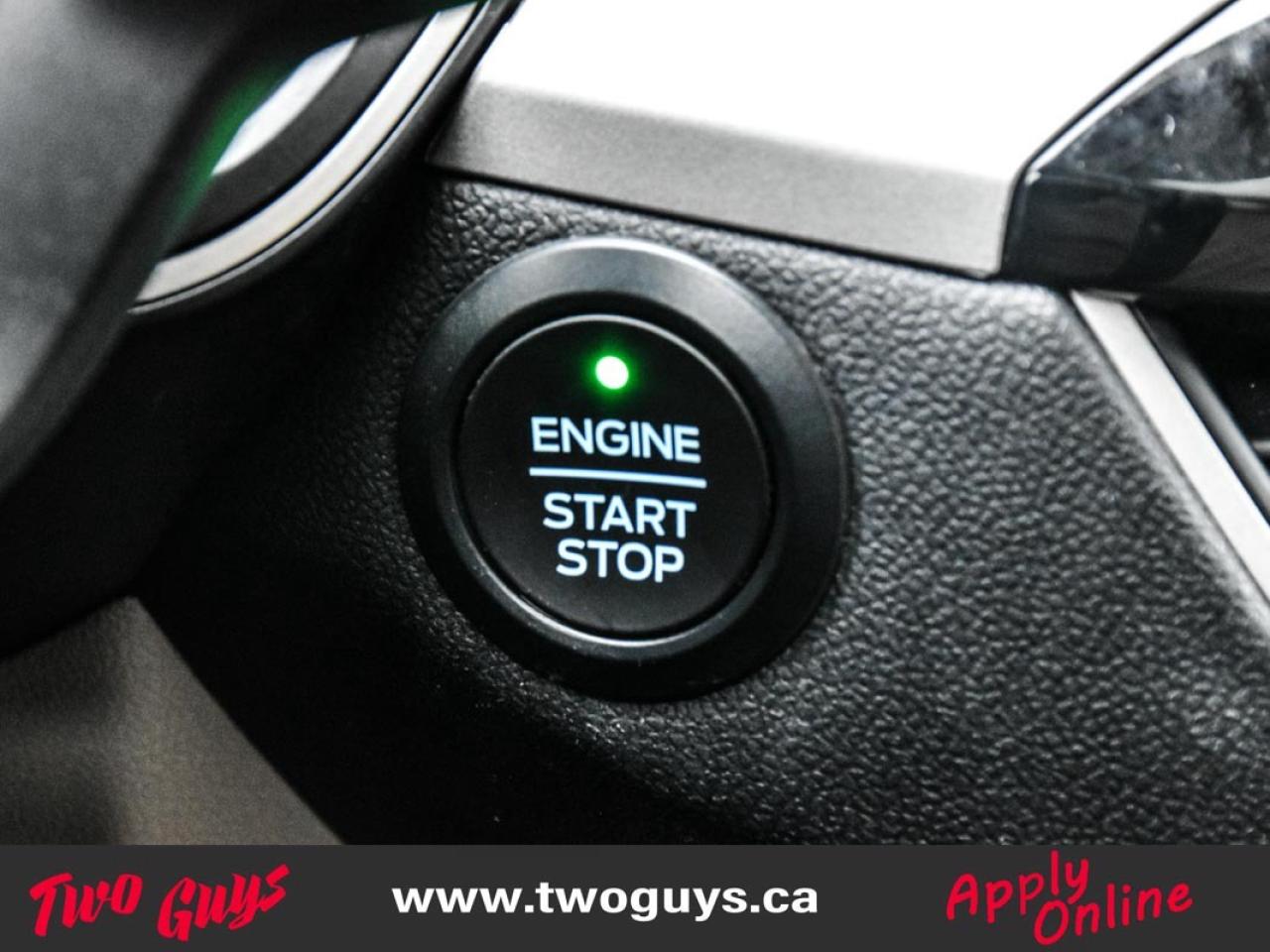 2020 Ford Escape SEL AWD Panoroof Leather Heated Front Seats Photo