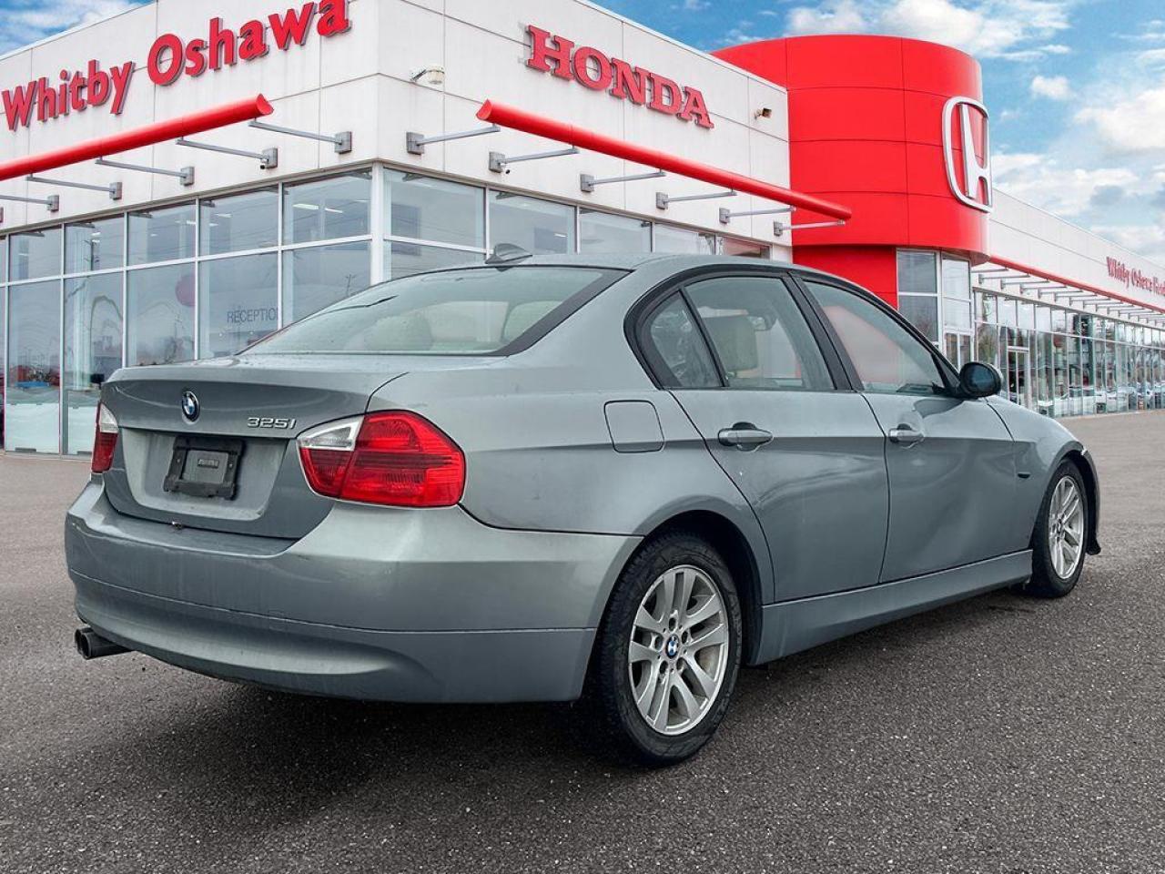 2006 BMW 3 Series 325i Photo