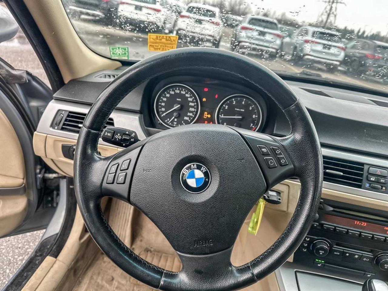 2006 BMW 3 Series 325i Photo