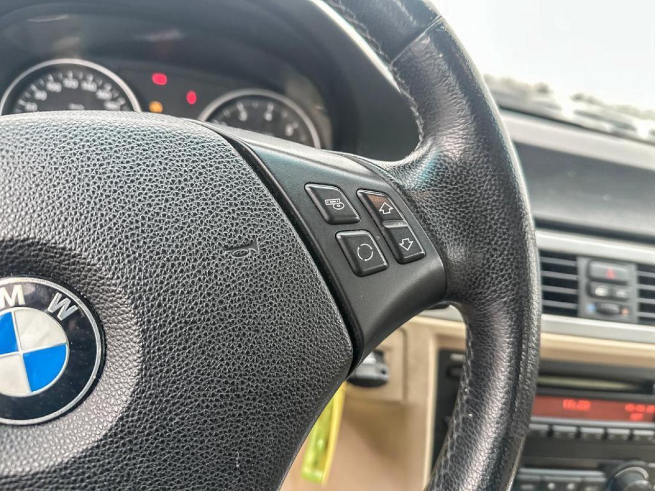 2006 BMW 3 Series 325i Photo