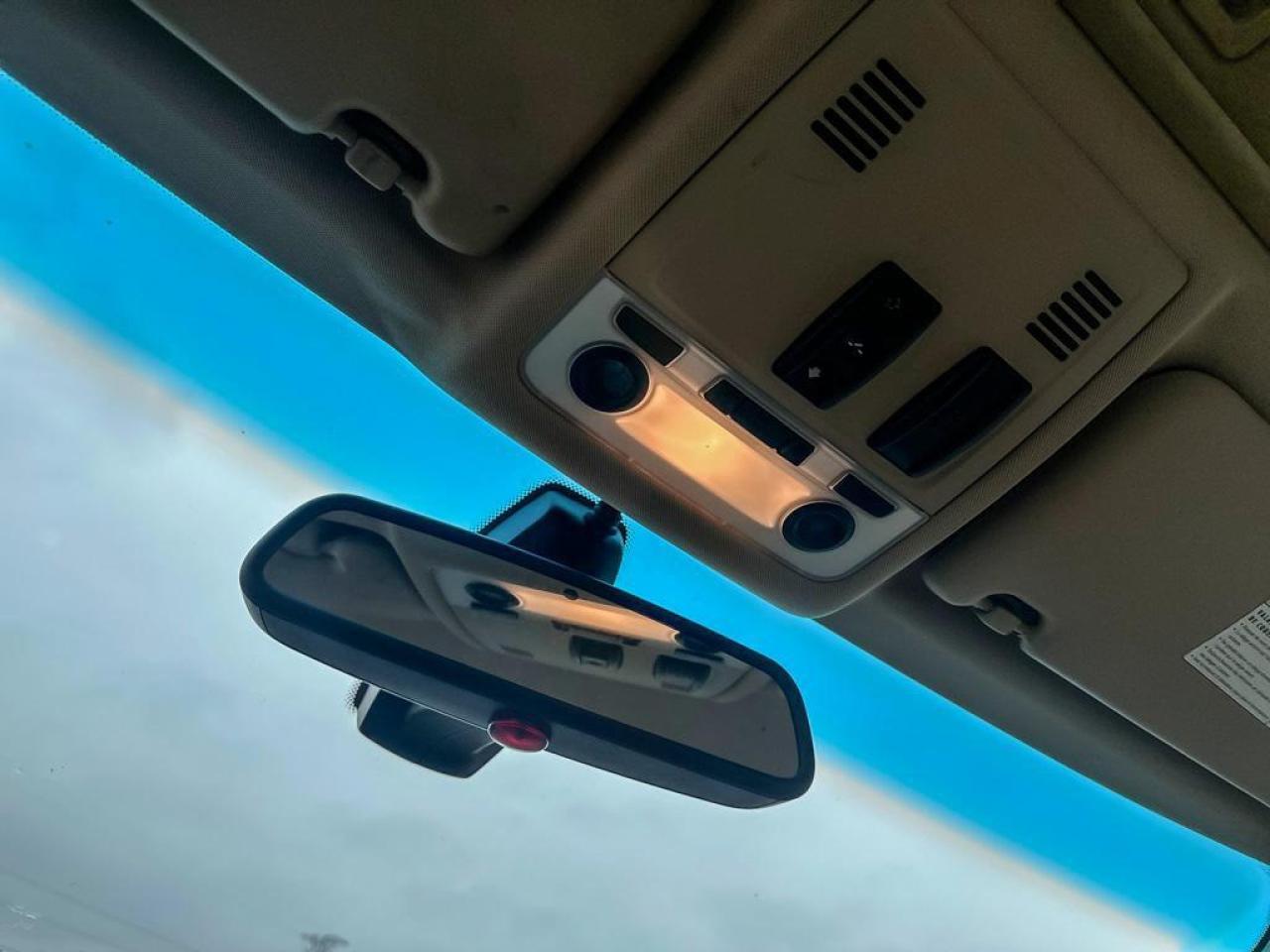 2006 BMW 3 Series 325i Photo