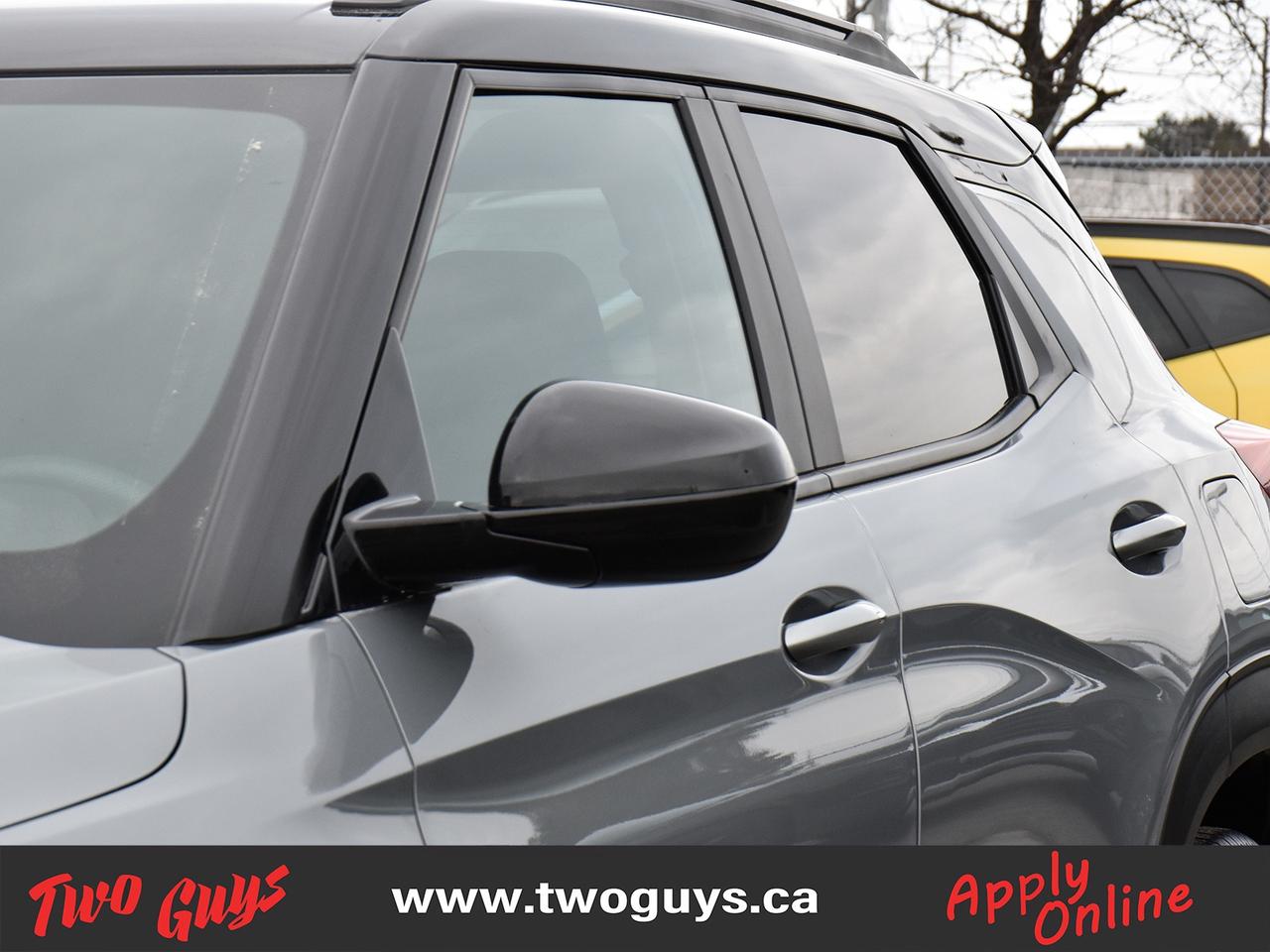 2023 Chevrolet TrailBlazer RS AWD   Lease Return   Clean CF   CarPlay Photo3