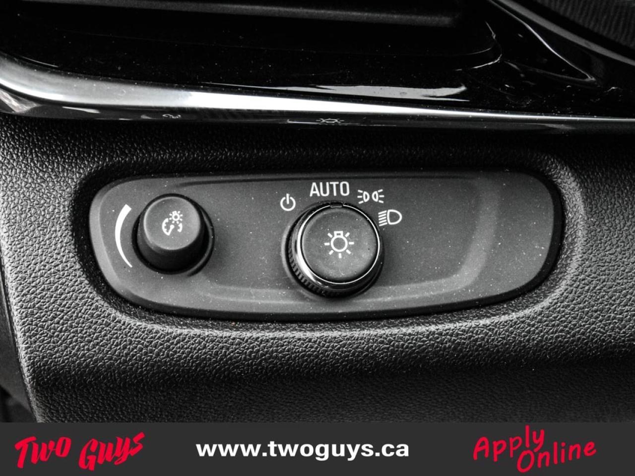 2024 Buick Envista FWD 4dr Sport Touring Photo