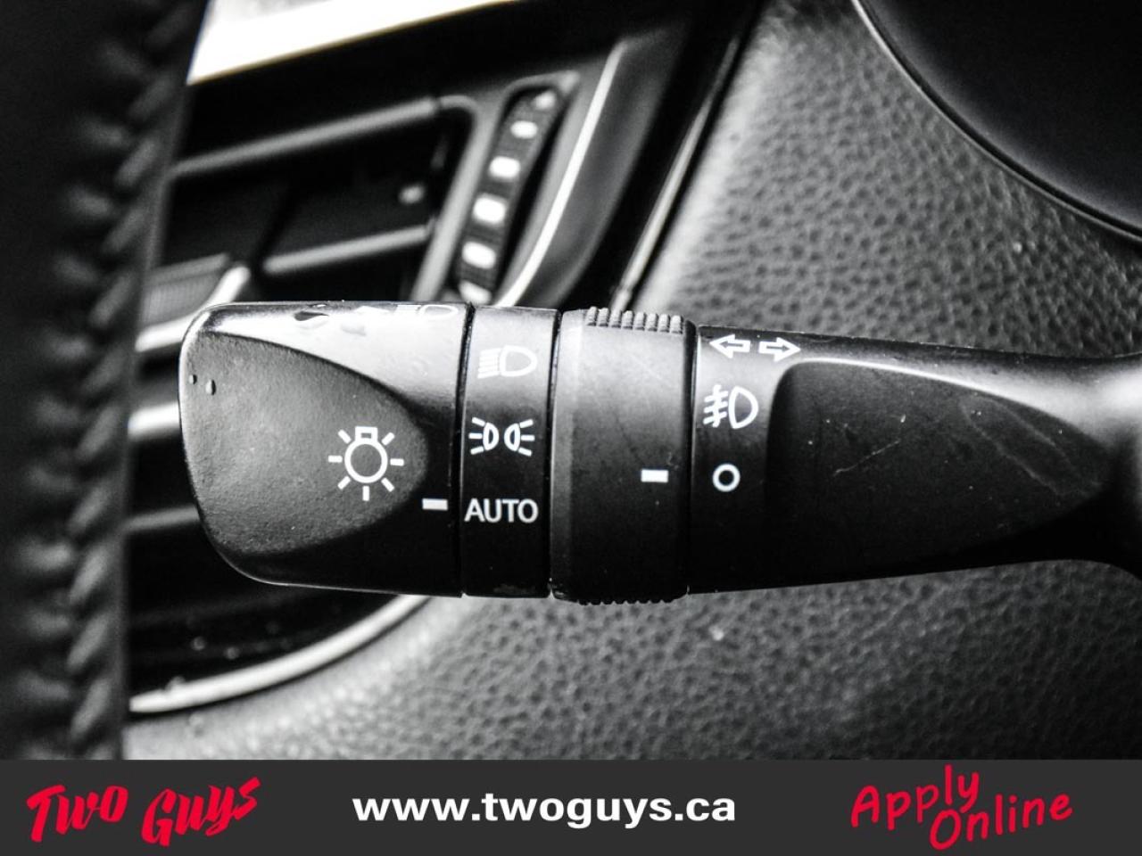 2021 Toyota C-HR Limited FWD Leather Back Up Cam Htd Front Seats Photo