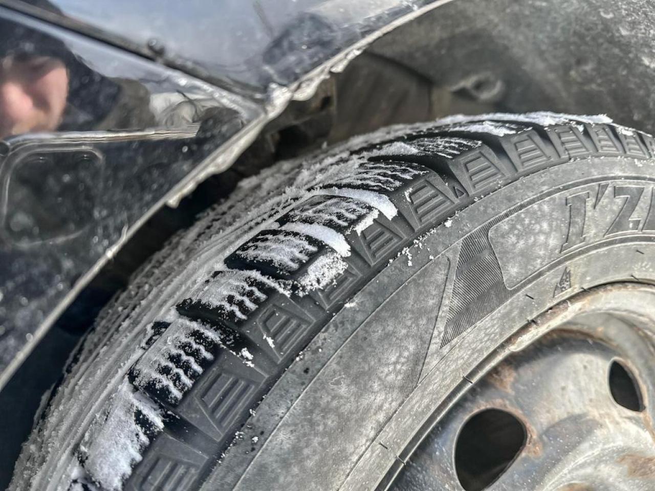 2017 Hyundai Elantra GLS Photo