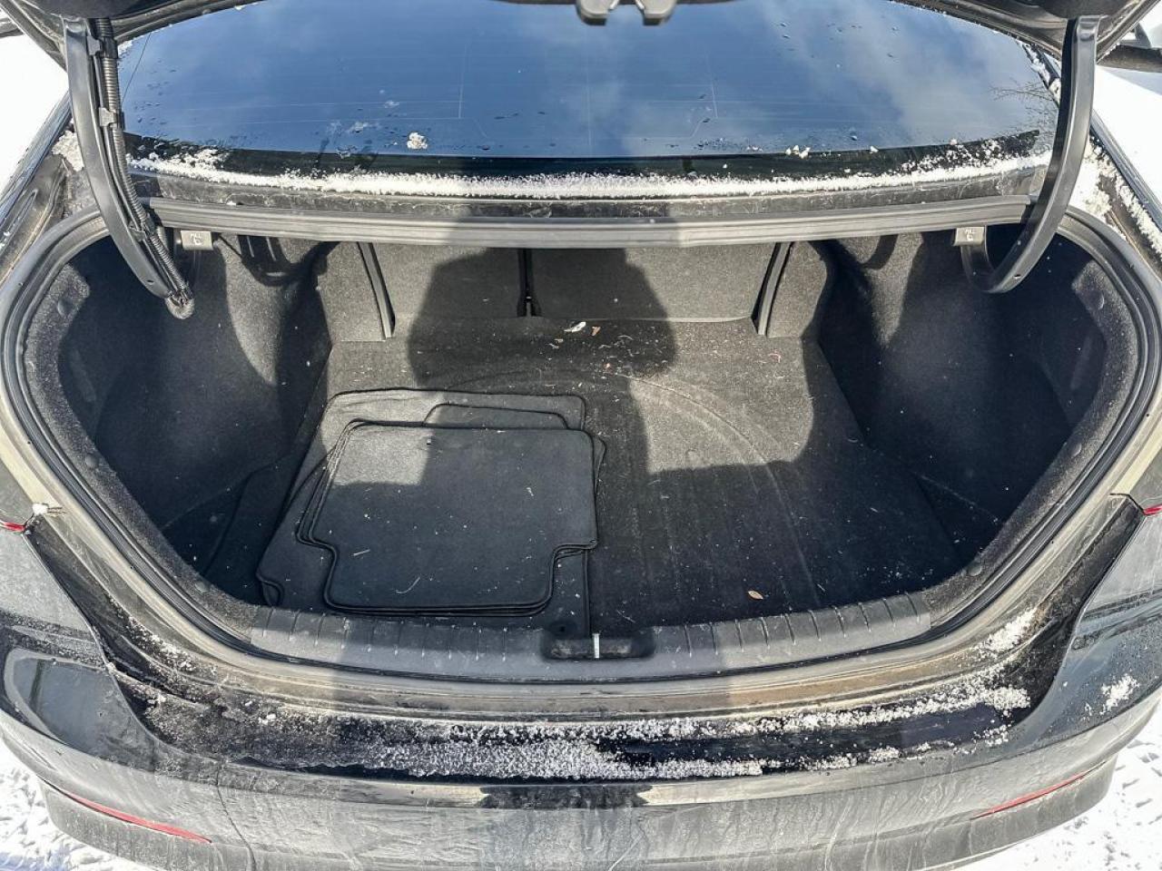 2017 Hyundai Elantra GLS Photo