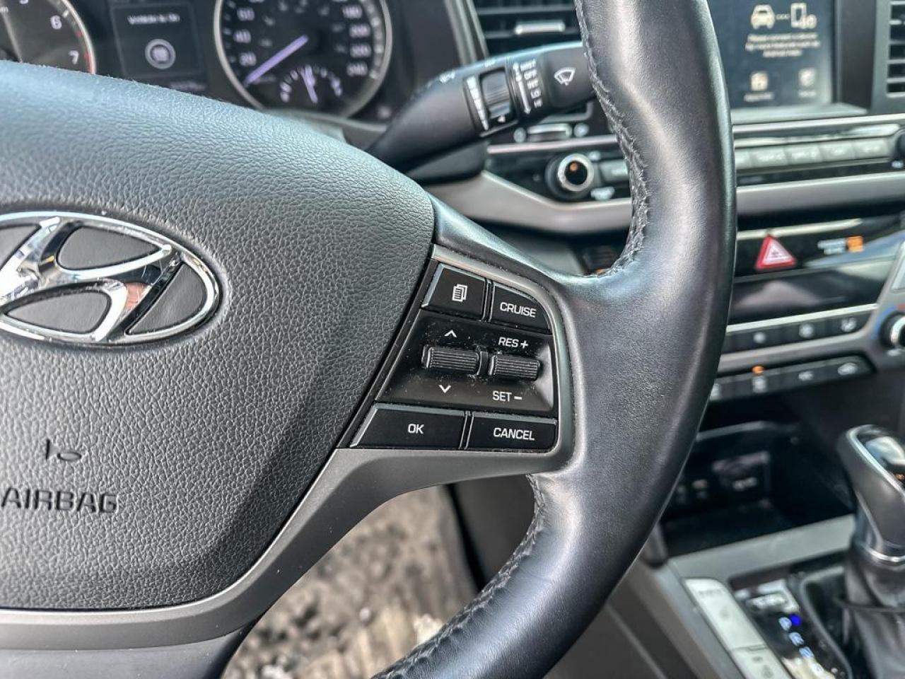 2017 Hyundai Elantra GLS Photo