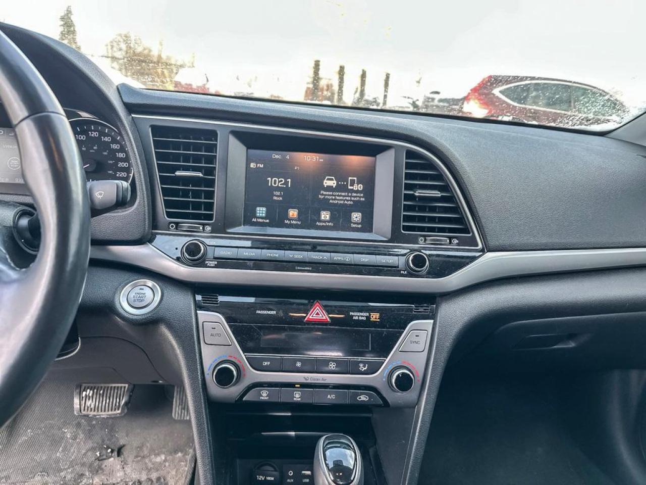 2017 Hyundai Elantra GLS Photo