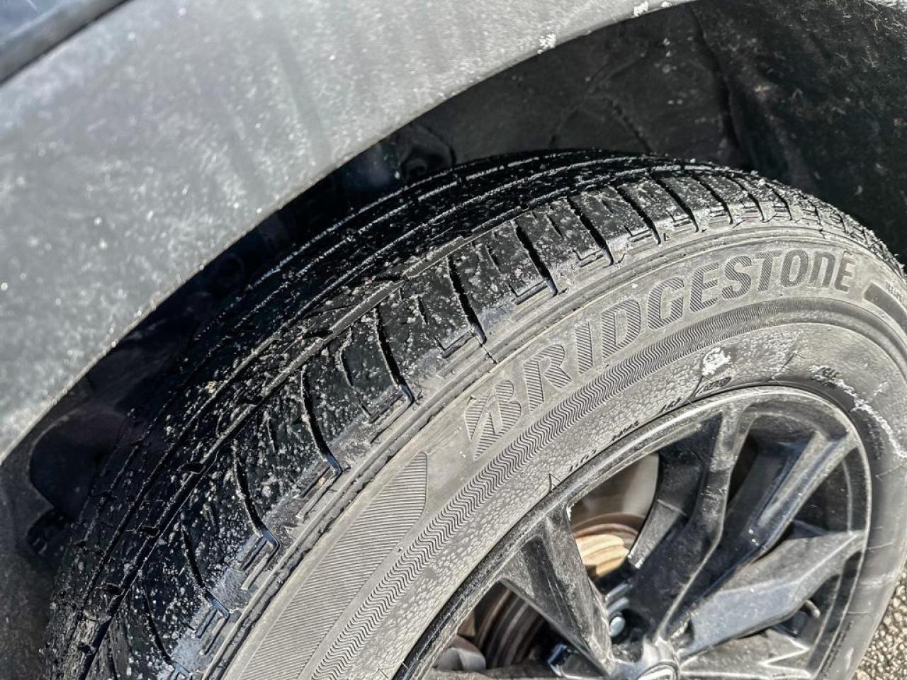 2024 Honda CR-V Hybrid EX-L Photo