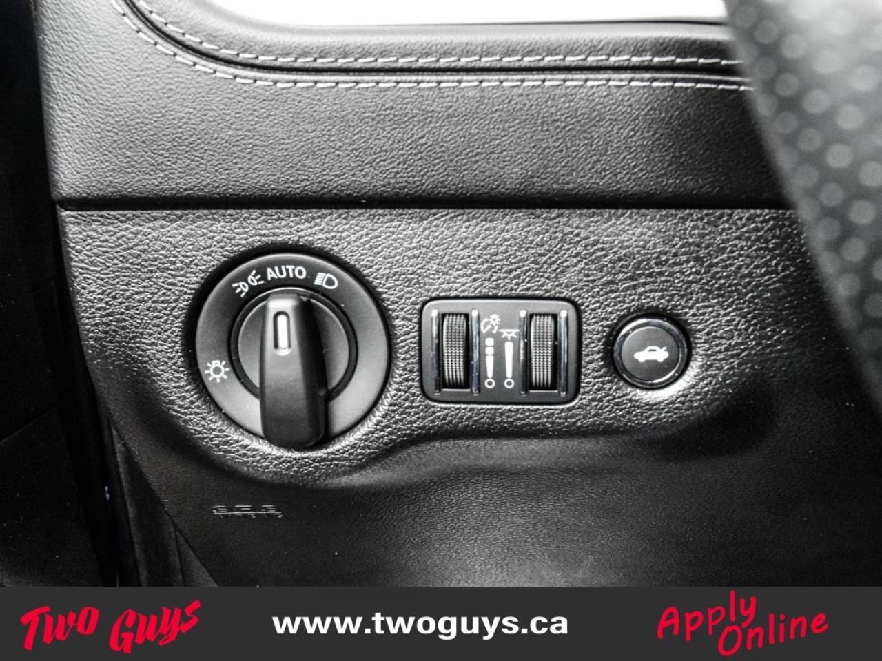 2023 Dodge Charger R-T Daytona Edition Harmon Kardon Audio Sunroof Photo