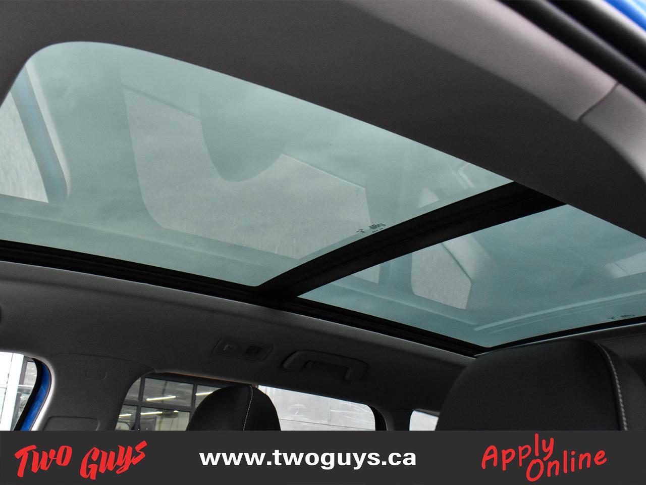 2024 Volkswagen Taos Comfortline AWD   Lthr   Panoroof Photo