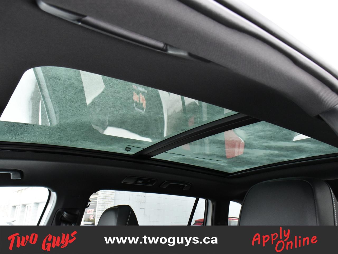 2024 Volkswagen Tiguan Highline 4M   R-Line   Panoroof   Lthr   Nav Photo