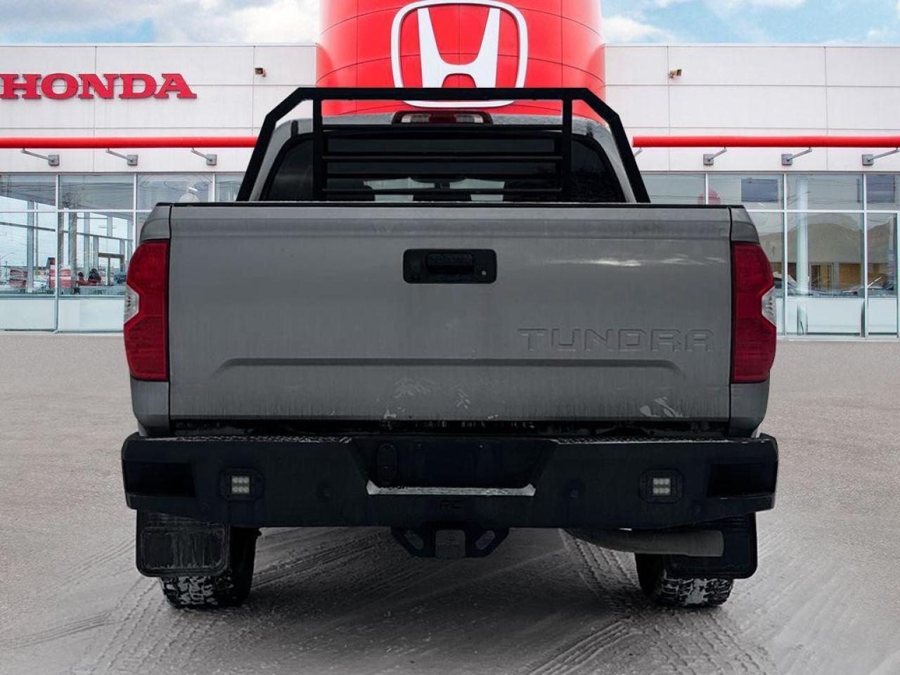 2017 Toyota Tundra Limited  Photo4