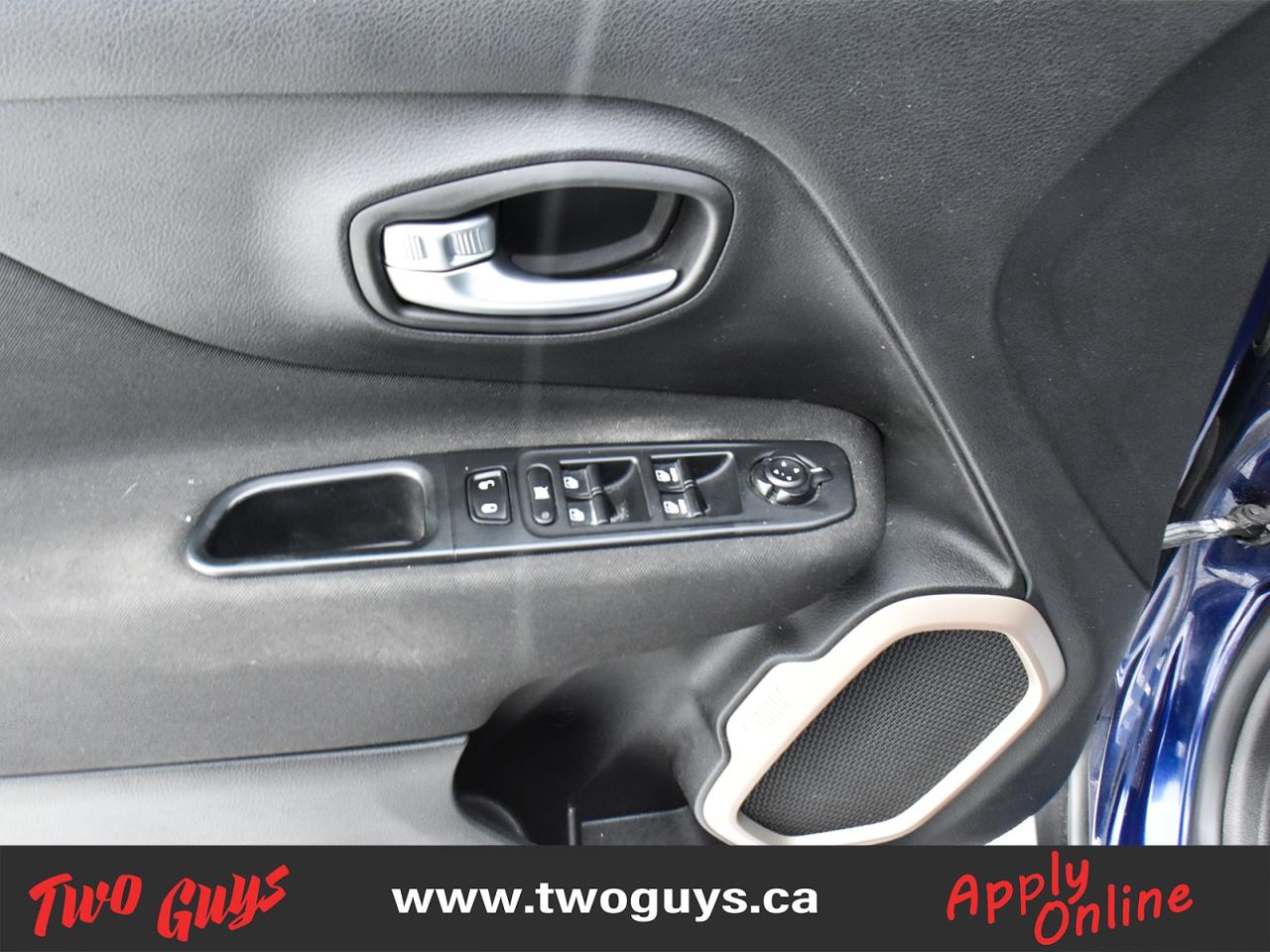 2016 Jeep Renegade FWD 4dr Sport Nice Local Trade In! Photo