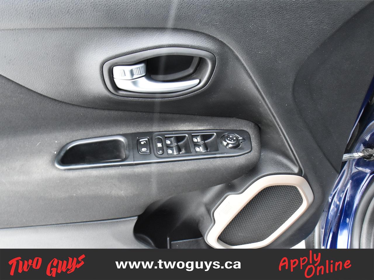 2016 Jeep Renegade Sport   FWD   New Tires   Bluetooth   Pwr Group Photo