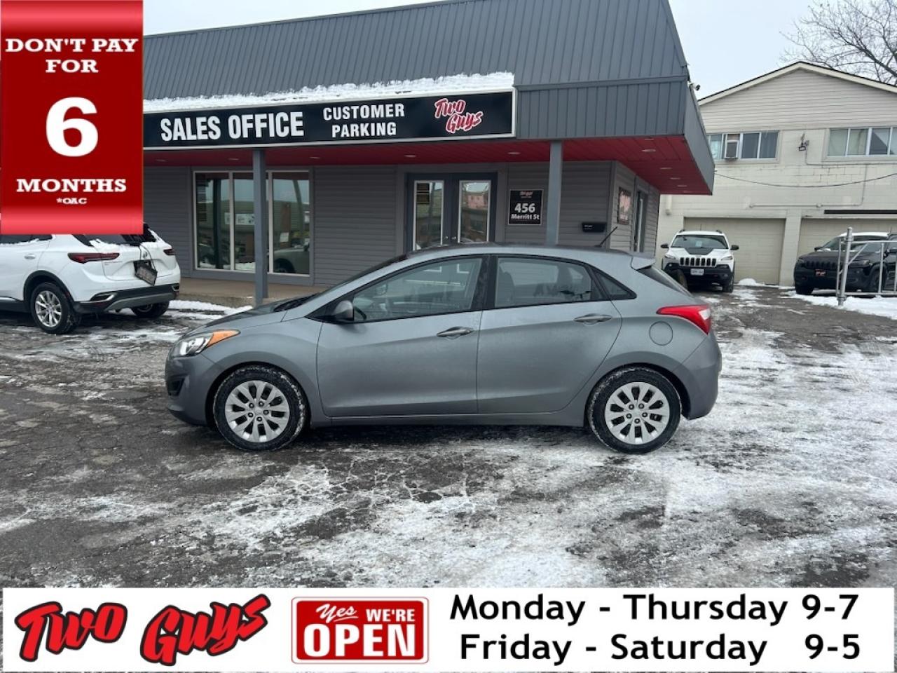 2016 Hyundai Elantra GT 5dr HB Man L Low Kms! Photo0