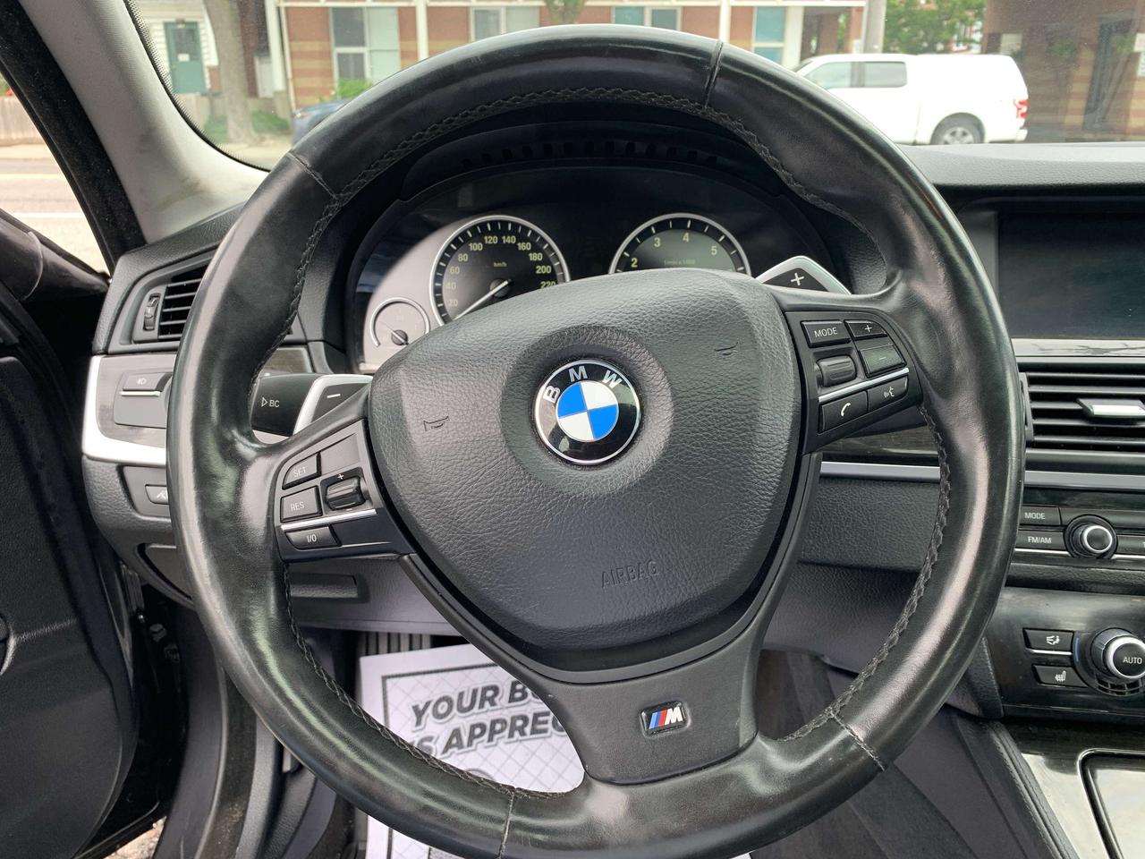 2011 BMW 5 Series 535i xDrive / AWD / NAVIGATION / ONLY 123,248kms Photo5