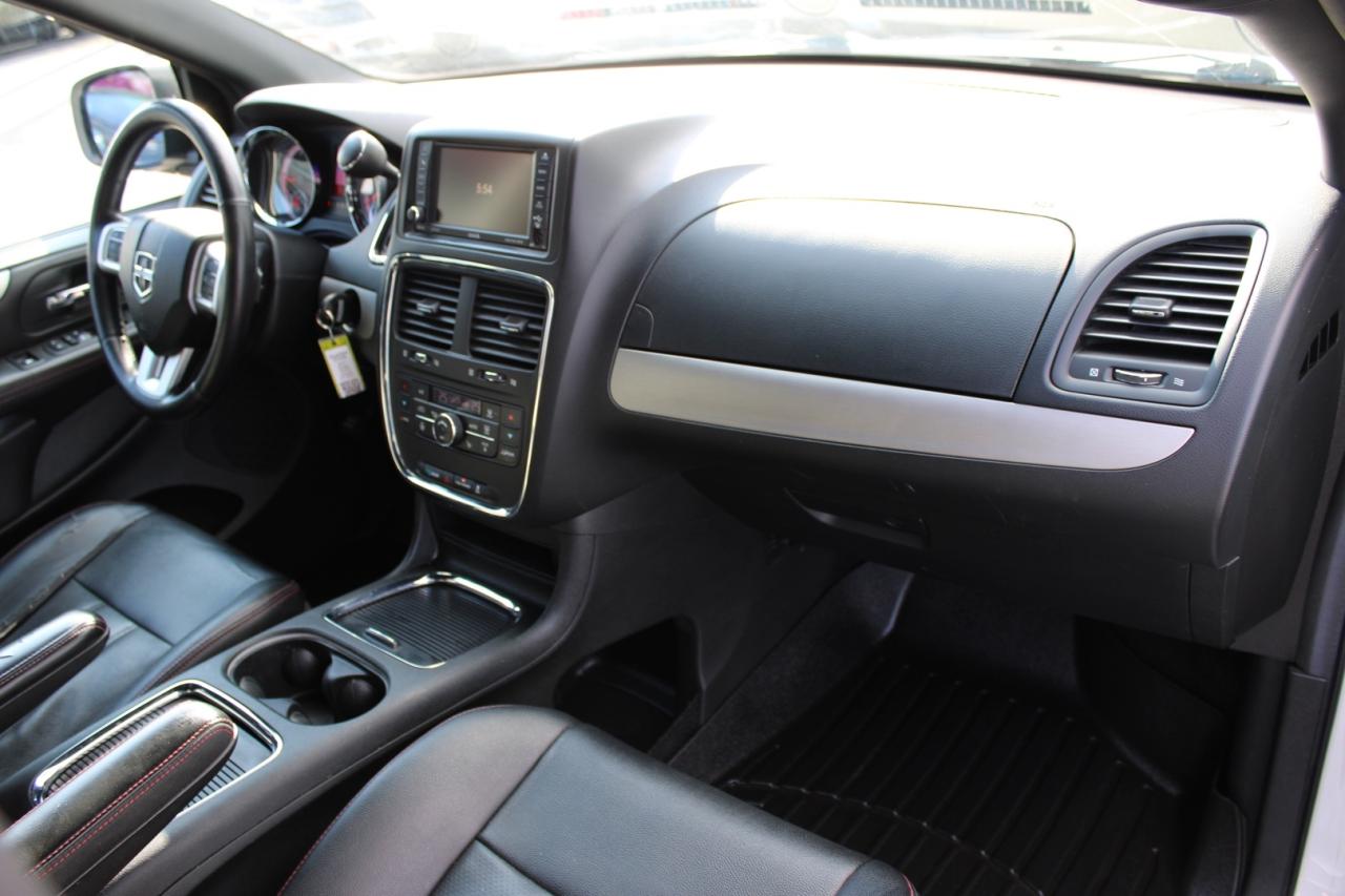 2017 Dodge Grand Caravan GT   7 Passenger   Leather   No Accident   One Own Photo