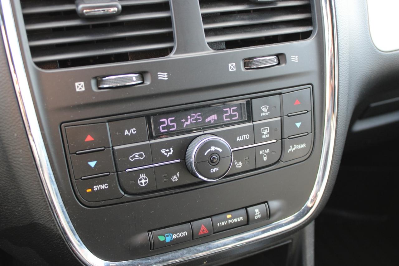 2017 Dodge Grand Caravan GT   7 Passenger   Leather   No Accident   One Own Photo