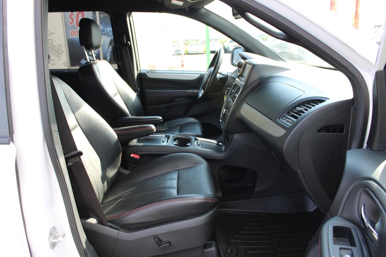 2017 Dodge Grand Caravan GT   7 Passenger   Leather   No Accident   One Own Photo