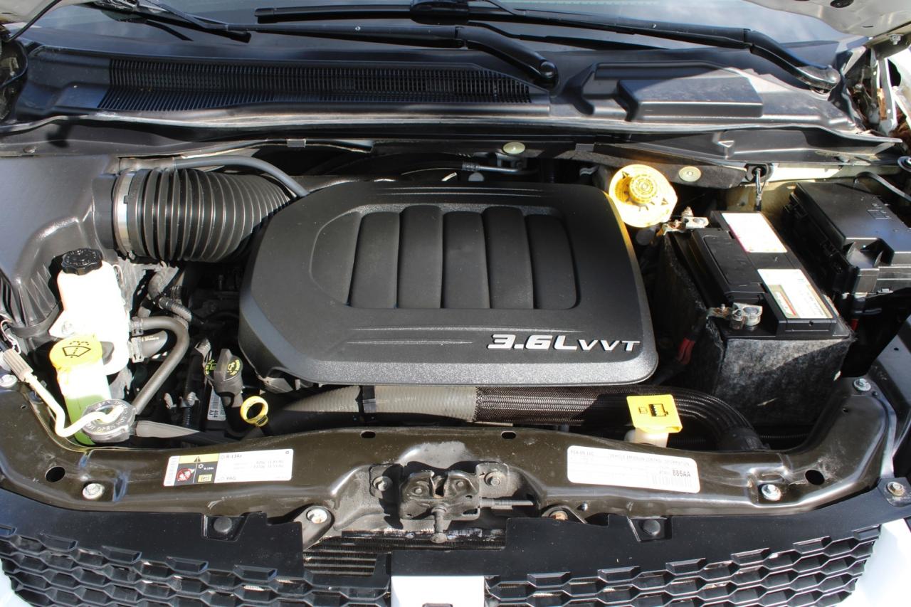 2017 Dodge Grand Caravan GT   7 Passenger   Leather   No Accident   One Own Photo