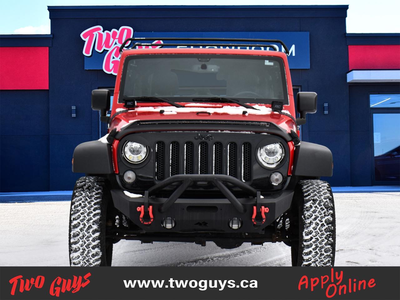 2017 Jeep WRANGLER UNLIMITED 4WD 4dr Willys Wheeler Photo3