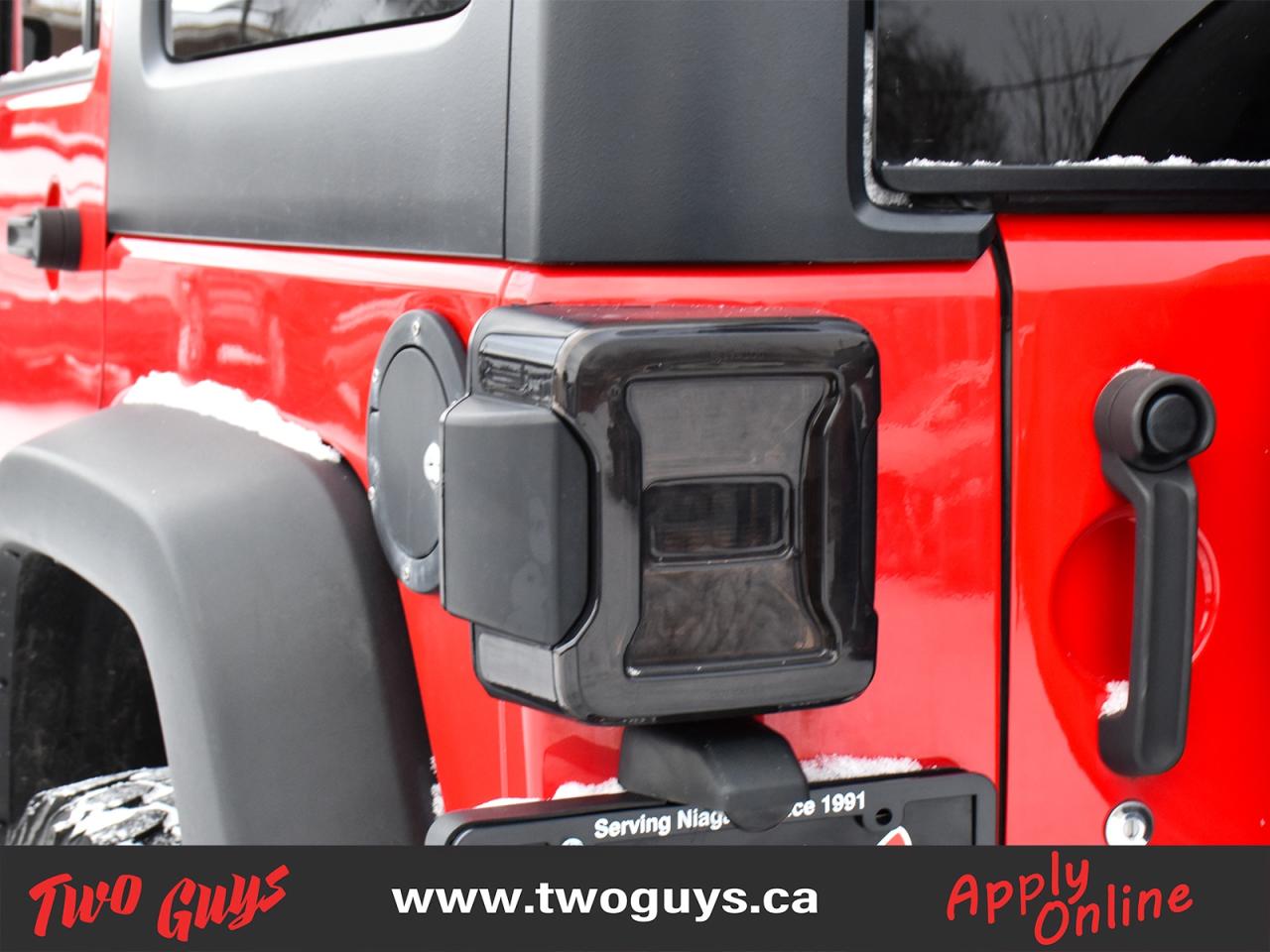 2017 Jeep WRANGLER UNLIMITED 4WD 4dr Willys Wheeler Photo