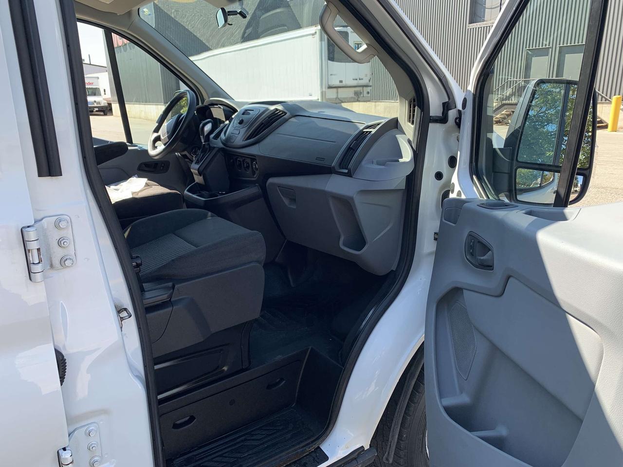 2015 Ford FordTransit_Cargo_Van T250  148"W/B  CAR FAX CLEAN / LOADED Photo