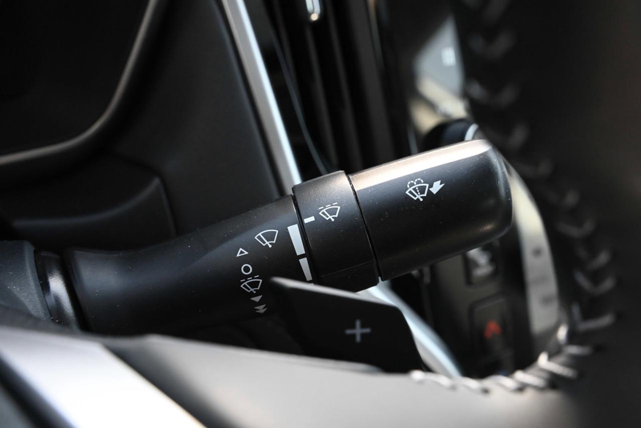 2024 Subaru Legacy GT / AWD/ ONLY 19,000 Kilo!!! Photo