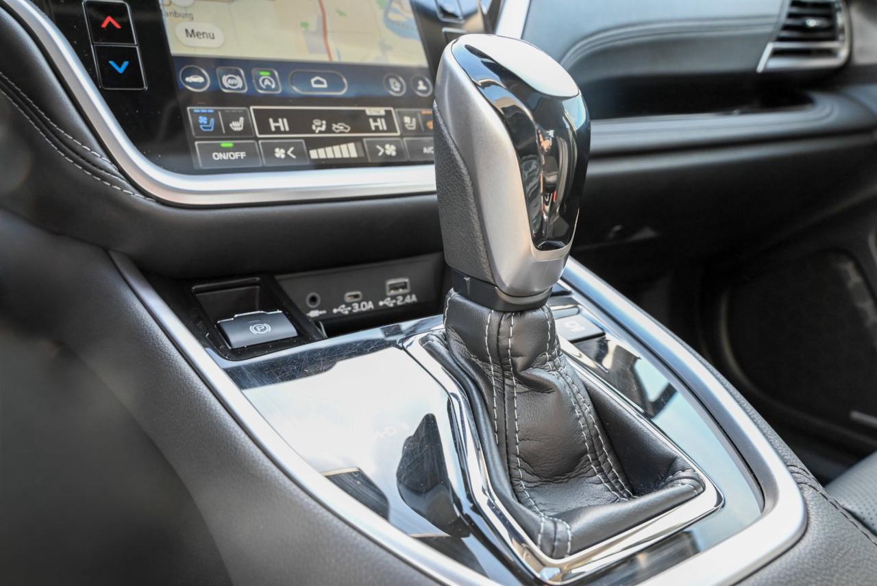 2024 Subaru Legacy GT / AWD/ ONLY 19,000 Kilo!!! Photo