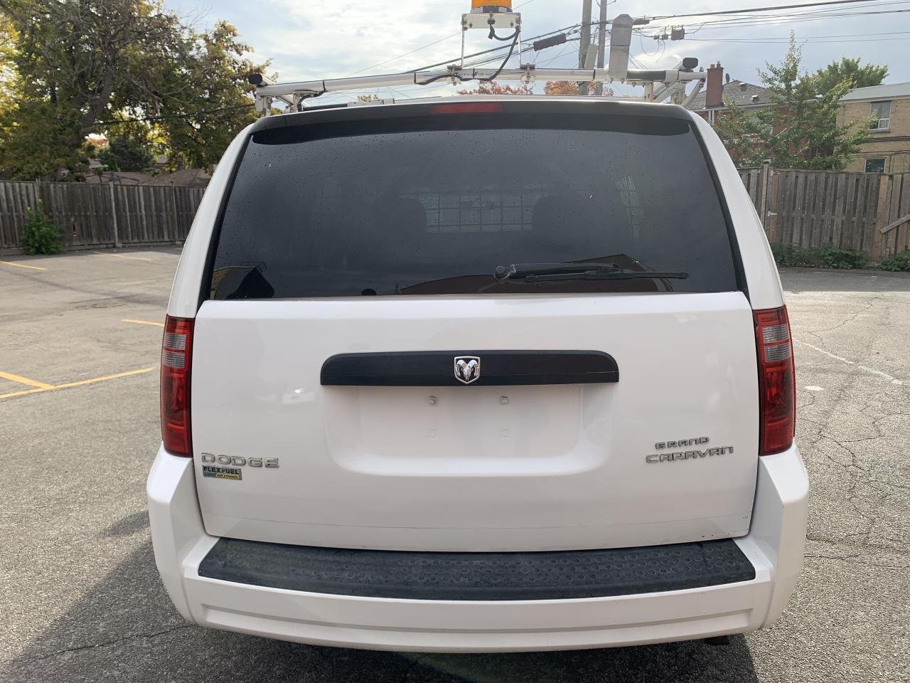 2010 Dodge Grand Caravan CARGO !!! 183136 KMS !!! CAR FAX CLEAN / CERTIFIED Photo