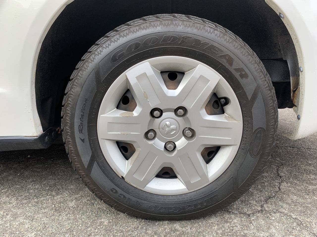 2010 Dodge Grand Caravan CARGO !!! 183136 KMS !!! CAR FAX CLEAN / CERTIFIED Photo