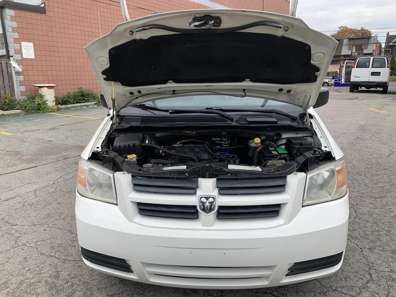 2010 Dodge Grand Caravan CARGO !!! 183136 KMS !!! CAR FAX CLEAN / CERTIFIED Photo