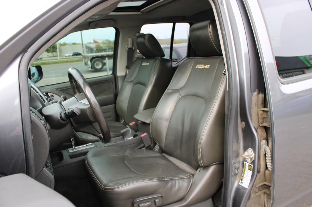 2018 Nissan Frontier PRO-4X Crew Cab 4WD Leather   ACCIDENT FREE   SAFE Photo