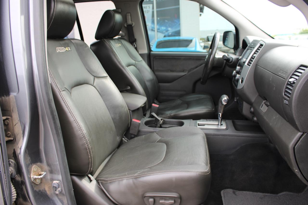 2018 Nissan Frontier PRO-4X Crew Cab 4WD Leather   ACCIDENT FREE   SAFE Photo