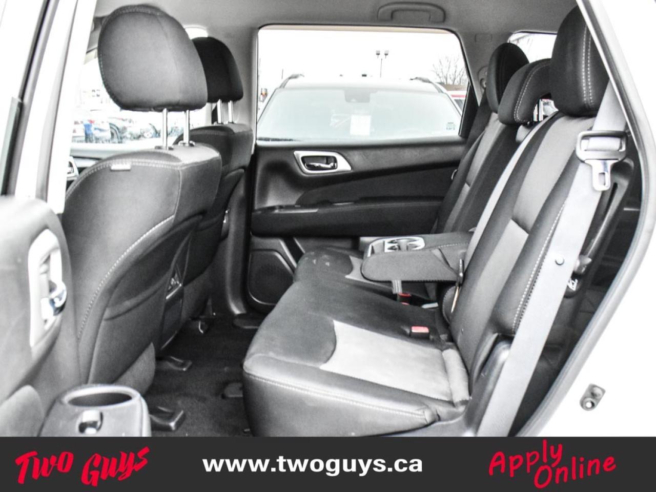 2017 Nissan Pathfinder 4WD 4dr SV Back Up Cam Heated Front Seats Photo