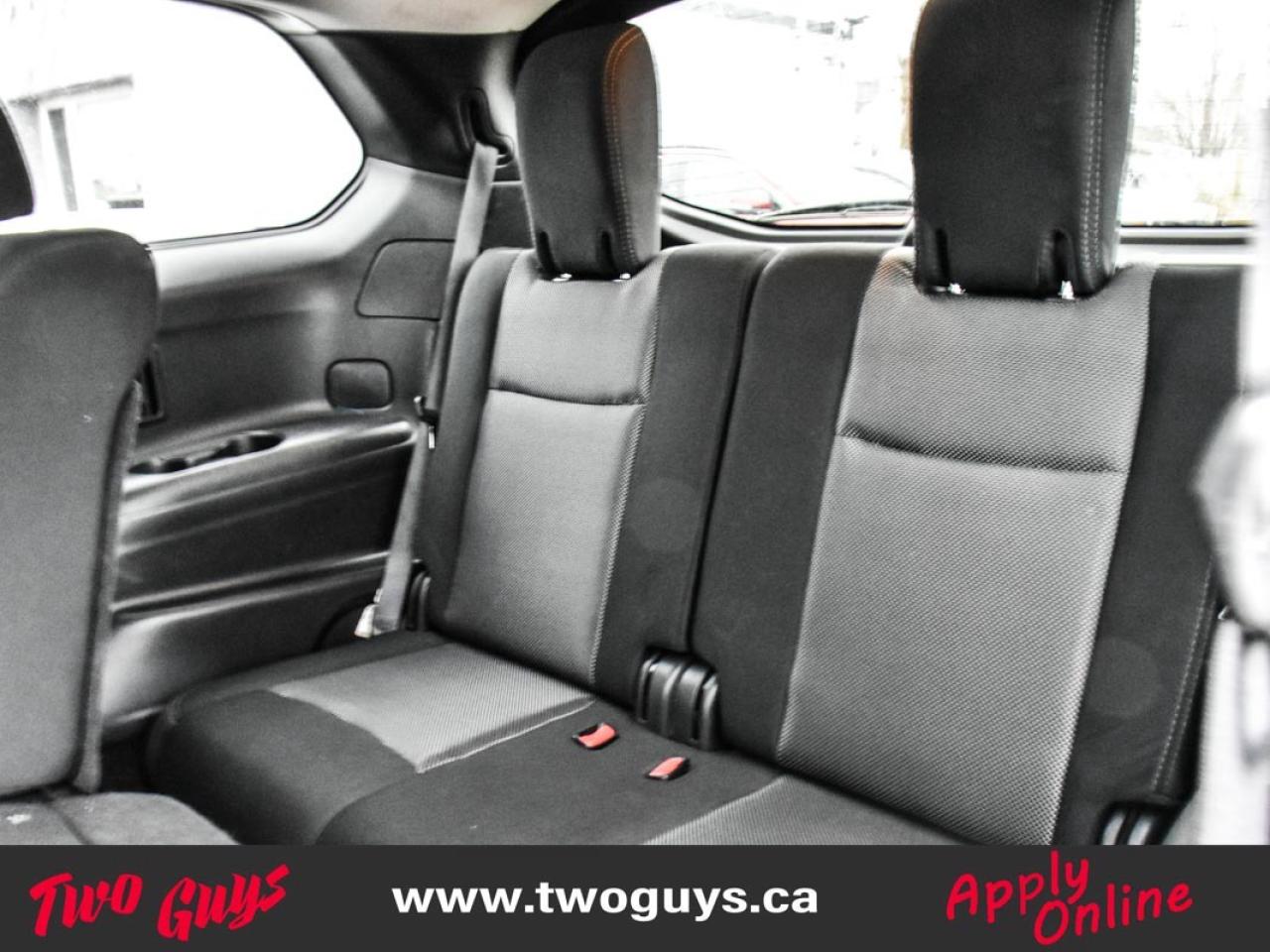 2017 Nissan Pathfinder 4WD 4dr SV Back Up Cam Heated Front Seats Photo