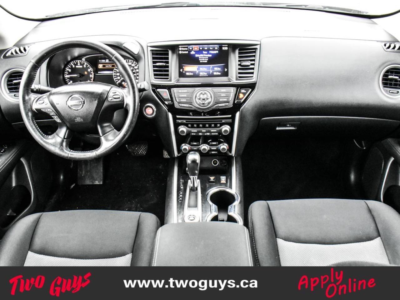 2017 Nissan Pathfinder 4WD 4dr SV Back Up Cam Heated Front Seats Photo