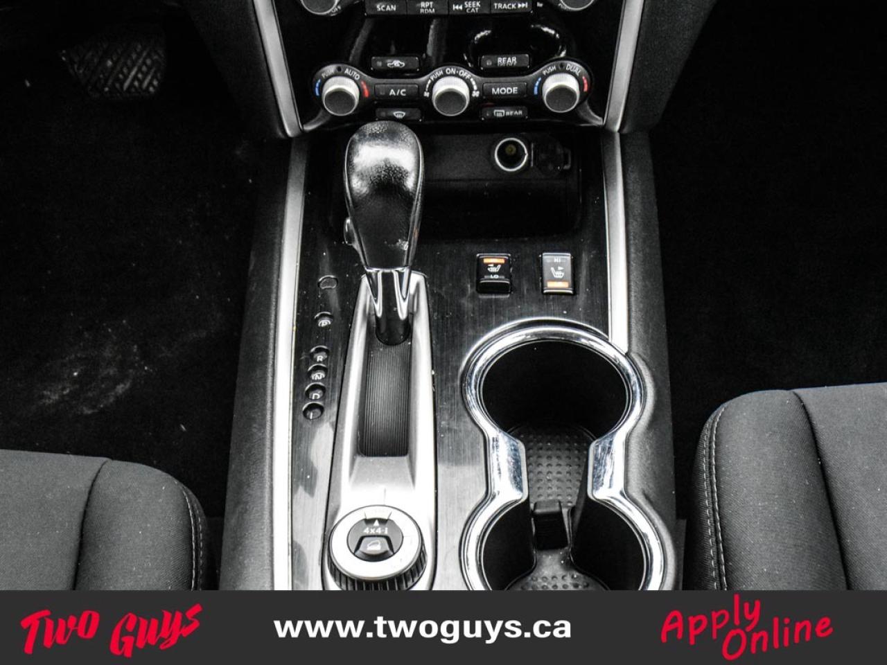 2017 Nissan Pathfinder 4WD 4dr SV Back Up Cam Heated Front Seats Photo