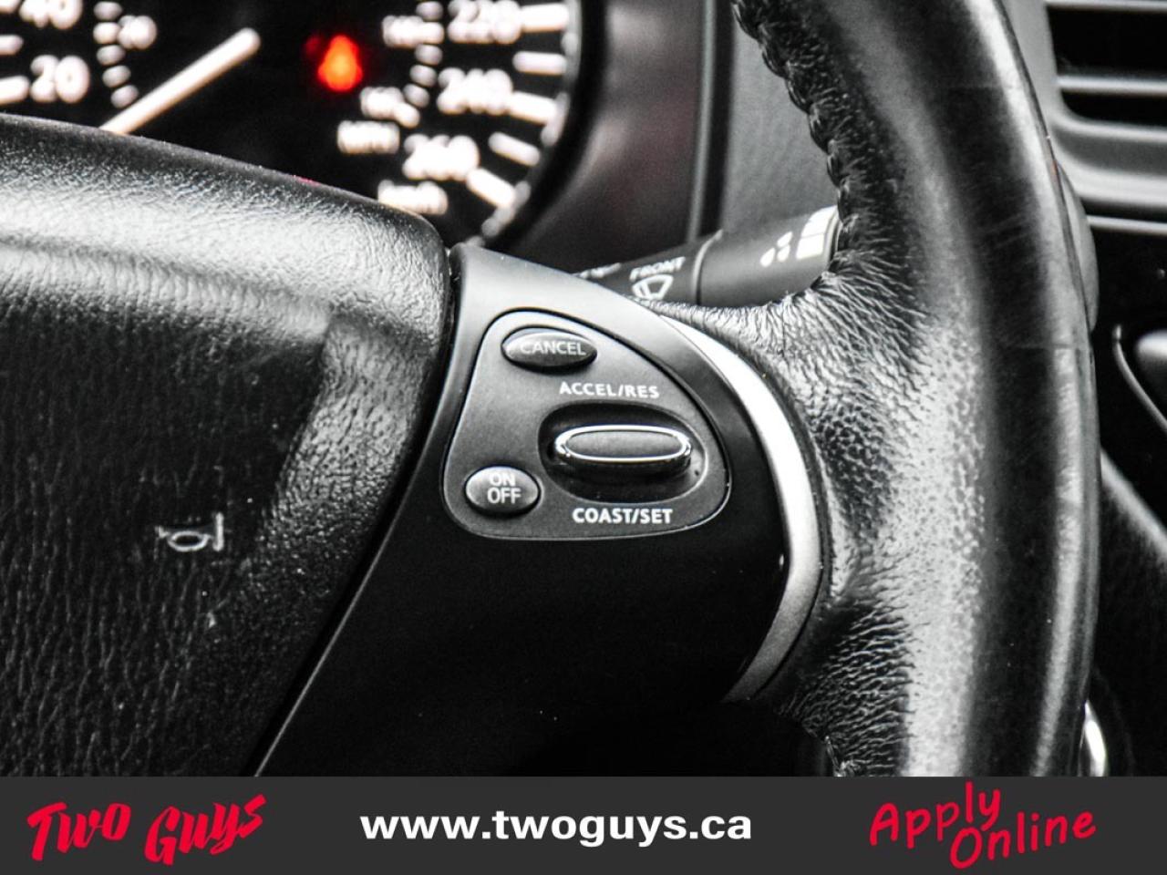 2017 Nissan Pathfinder 4WD 4dr SV Back Up Cam Heated Front Seats Photo