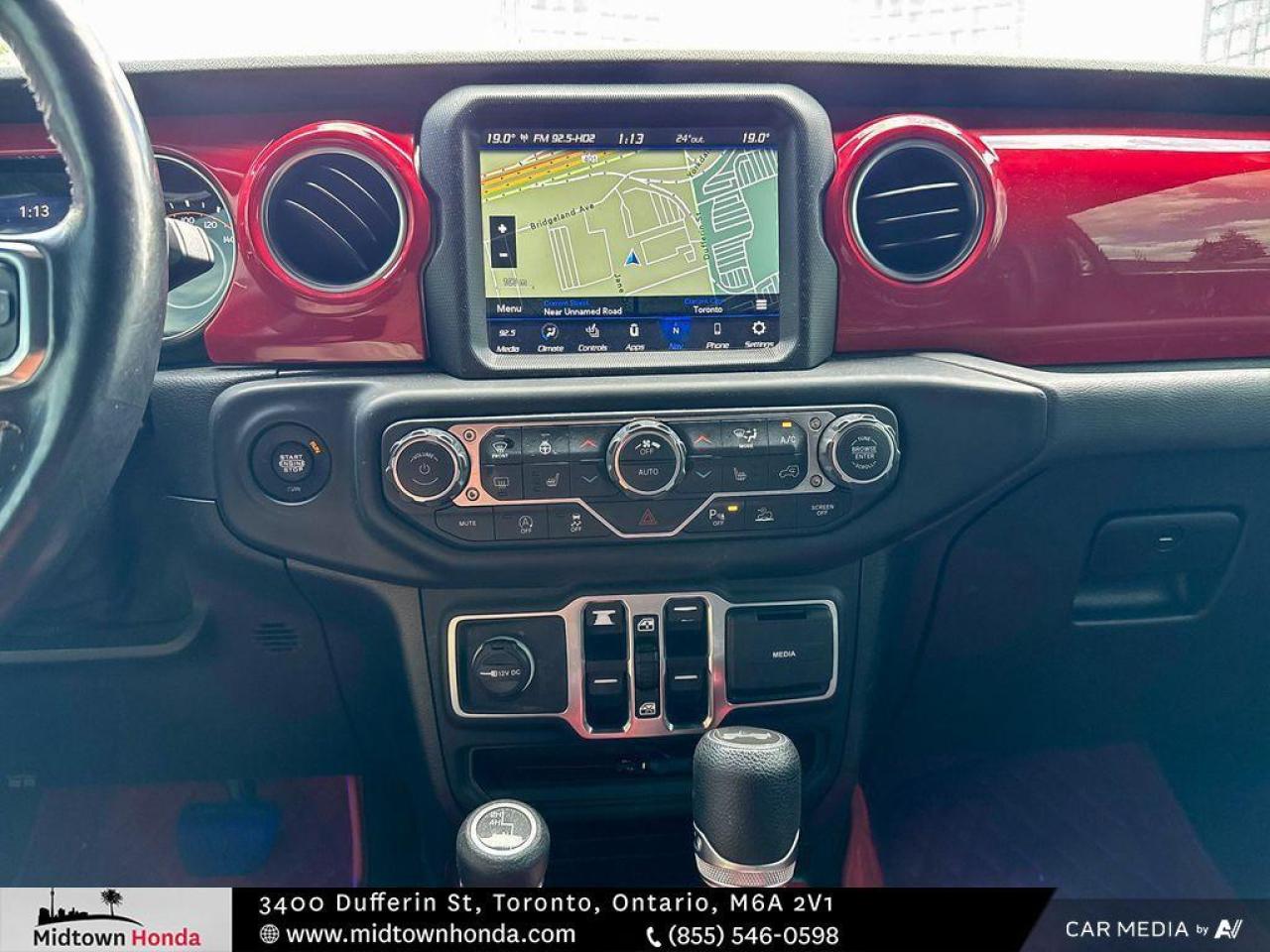 2021 Jeep WRANGLER UNLIMITED AS IS   NAVIGATION   SMART PHONE CONNECTION Photo